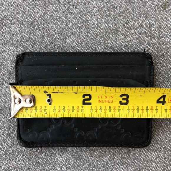 GUCCI Embossed Logo Leather Money Clip - Picture 5 of 7